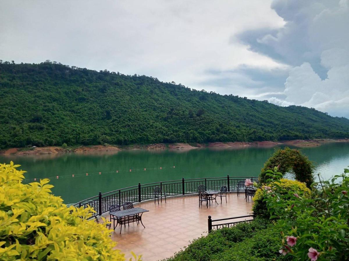 Dansavanh Namngum Resort Ban Keun Dış mekan fotoğraf