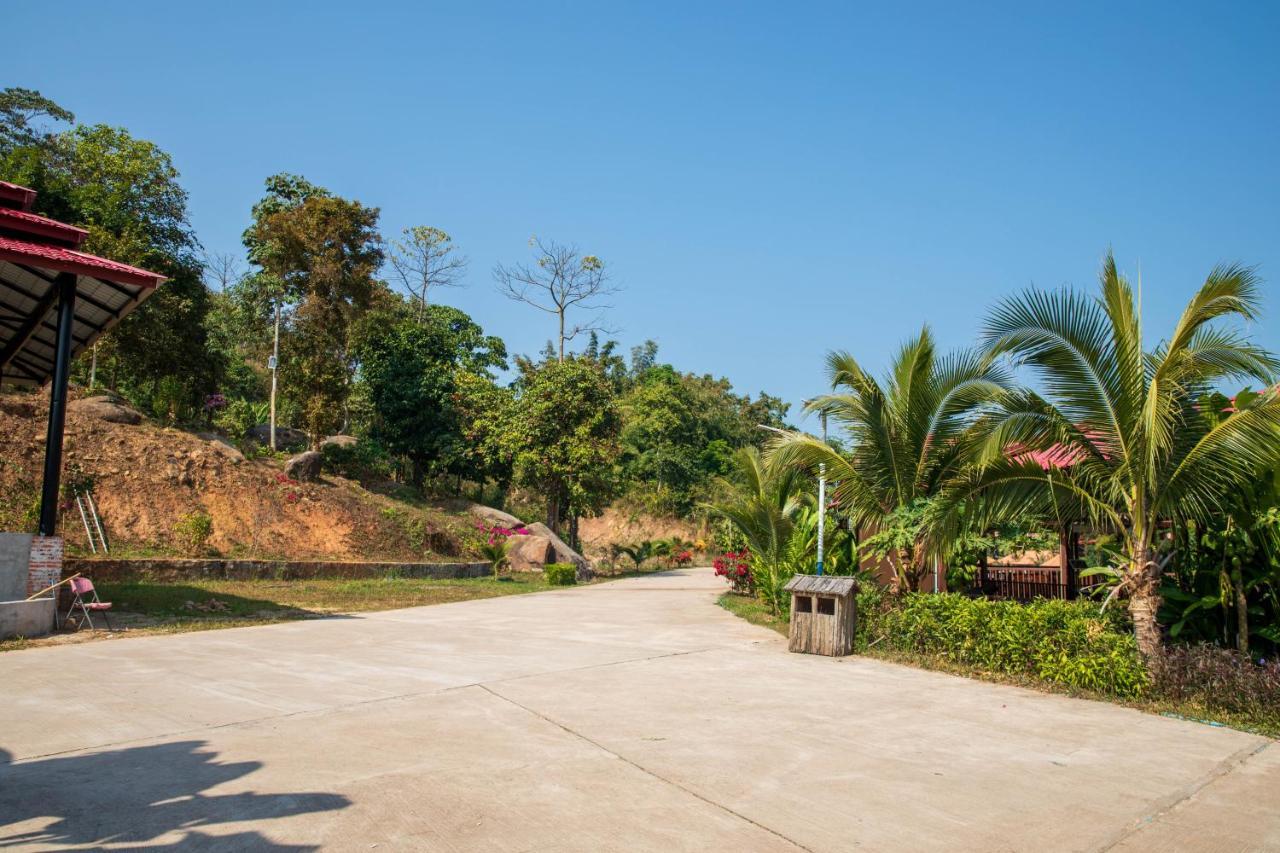 Dansavanh Namngum Resort Ban Keun Dış mekan fotoğraf